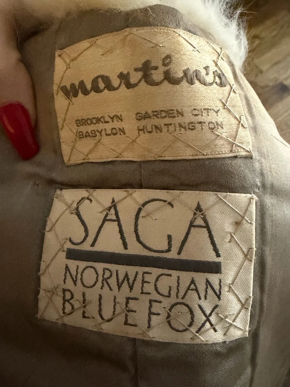 VINTAGE SAGA FURS Norwegian Blue Fox Capelet Scarf Shawl Stole Wrap